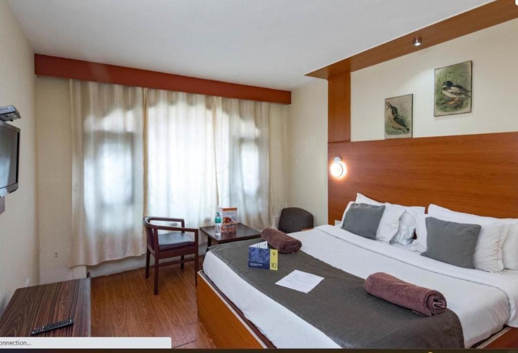 Devi Enterprises - Hotel Khems Ooty Buitenkant foto