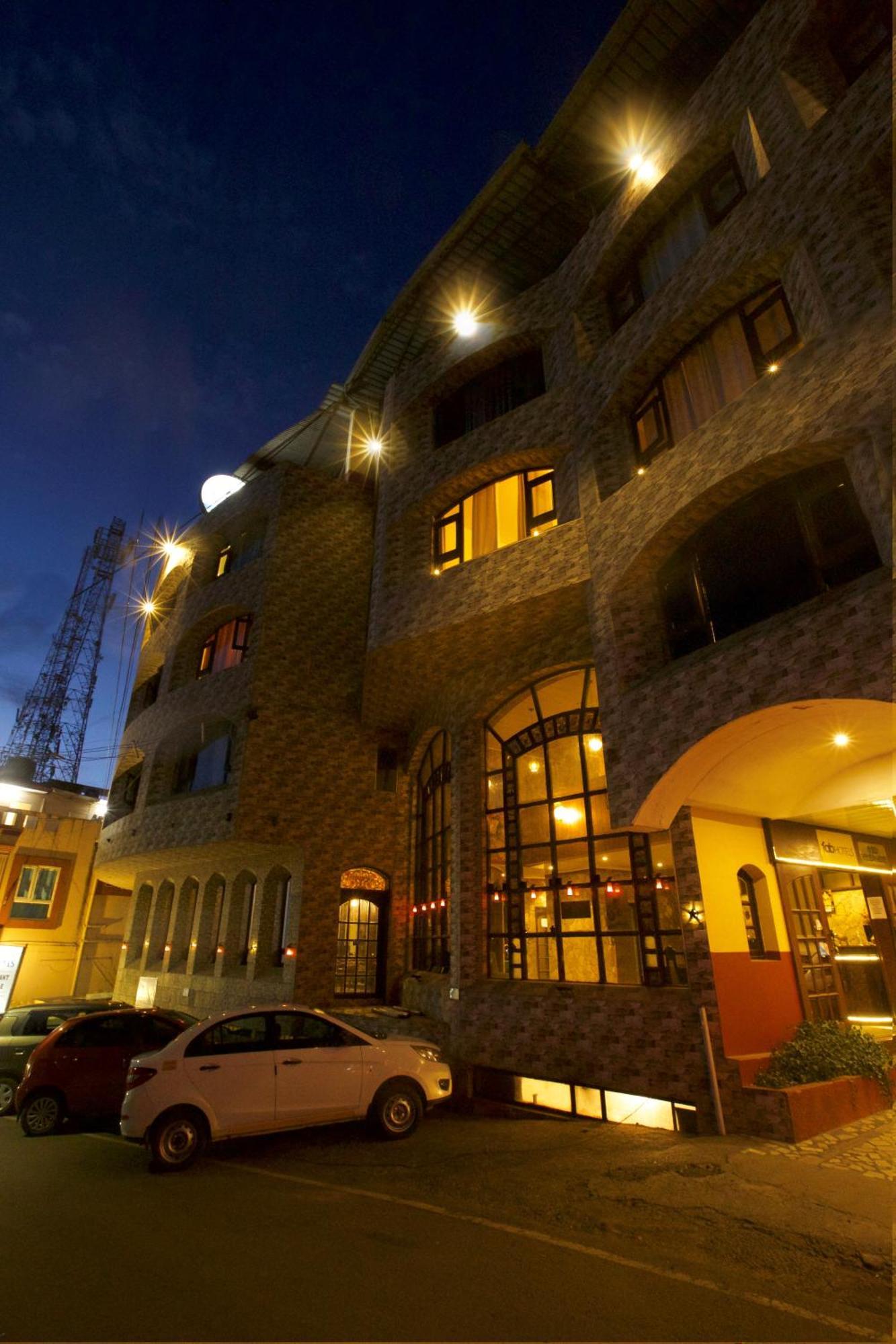 Devi Enterprises - Hotel Khems Ooty Buitenkant foto
